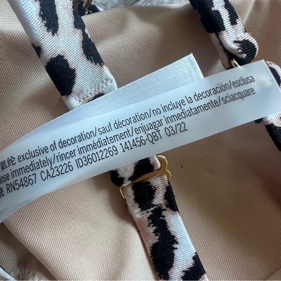 Victoria's Secret | Leopard Print Chain Strap Cutout Bikini Top | Size Large - Picture 11 of 12